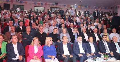  İZMİR’DE AK PARTİ KARABAĞLAR 6. OLAĞAN KONGRESİ GERÇEKLEŞTİRİLDİ