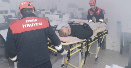 İZMİR BÜYÜKŞEHİR BELEDİYESİNDE YANGIN TATBİKATI