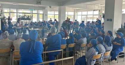 JANDARMA EKİPLERİ SÖKELİ KADINLARI BİLGİLENDİRDİ