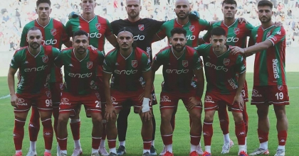 KARŞIYAKA, KALESİNİ GOLE KAPATAN İKİ TAKIMDAN BİRİSİ