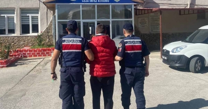 KUŞADASI’NDA 14 YIL HAPİS CEZASI İLE ARANAN ŞAHIS YAKALANDI  