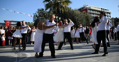 CUMHURİYET'İN KURULUŞUNUN 101'İNCİ YILINA ÖZEL VALS