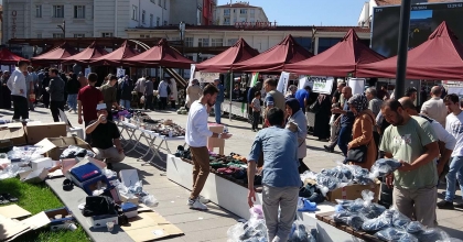 KÜTAHYA'DA FİLİSTİN-GAZZE YARARINA HAYIR ÇARŞISI