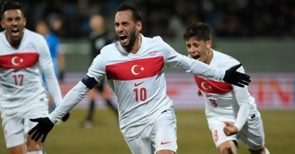 MİLLİ TAKIM, İZLANDA'YI DEPLASMANDA DEVİRDİ