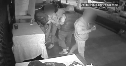 MİLAS'TA MARKET HIRSIZLARI GÜVENLİK KAMERALARINA TAKILDI