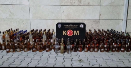 POLİS 241 ŞİŞE SAHRE BANDROLLÜ ALKOL ELE GEÇİRDİ