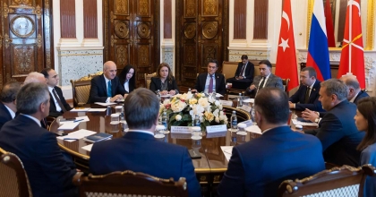 RUSYA’DAN ANKARA’YA ADLİYEDEN SOKAĞA