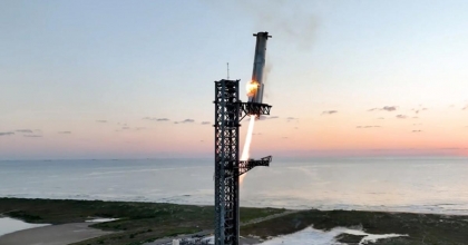 SPACEX'İN STARSHIP ROKETİ BAŞARILI İNİŞ YAPTI