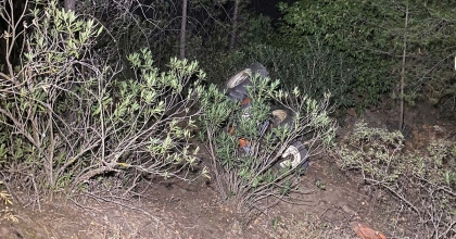 TRAKTÖR DEREYE YUVARLANDI:1 ÖLÜ