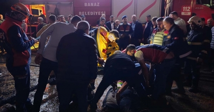 UŞAK'TA MEYDANA GELEN YANGINDA İTFAİYE ERİ YARALANDI