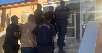 YÜZEREK YUNANİSTAN'A GEÇMEYE ÇALIŞIRKEN YAKALANDILAR