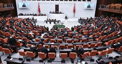 26 MADDELİK TORBA YASA TEKLİFİ KABUL EDİLDİ