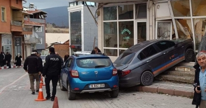 DOMANİÇ'TEKİ İLGİNÇ KAZA KAMERADA