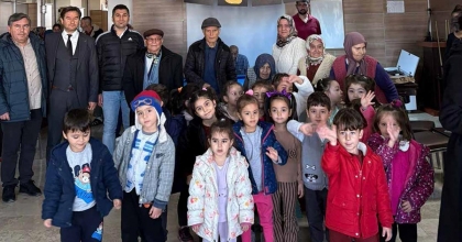 AFYONKARAHİSAR’DA FİDANLAR ÇINARLARLA BULUŞUYOR ETKİNLİĞİ SÜRÜYOR