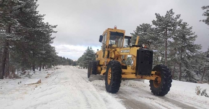 AFYONKARAHİSAR’DA KAR İLE MÜCADELE SORUNSUZ YAPILDI