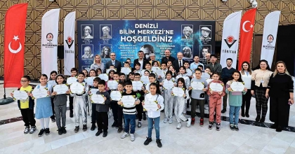 BİLİM ATÖLYESİNE KATILAN ÇOCUKLARA BAŞARI BELGESİ