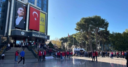 BUCA BELEDİYESİ İŞÇİLERİ ADIM ADIM GREVE GİDİYOR