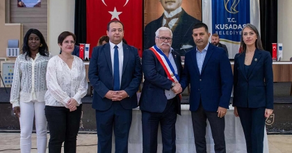 CREİL DELEGASYONU KUŞADASI BELEDİYE MECLİSİ’NİN KONUĞU OLDU