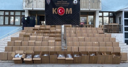 DENİZLİ POLİSİNDEN KAÇAK TÜTÜN OPERASYONU