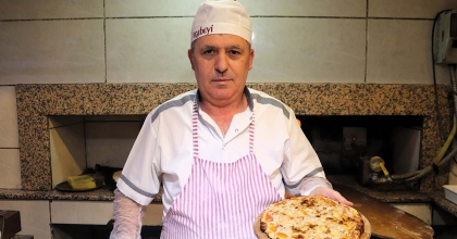 DUBAİ ÇİKOLATASINA İZMİR'DEN RAKİP: BAL KABAKLI TAHİNLİ PİDE