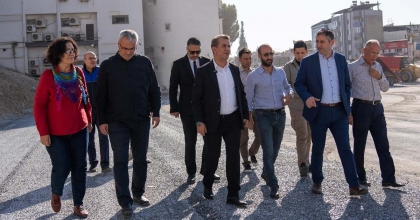 EFELER BELEDİYESİ ESKİ MİNİBÜS GARAJI ALANINDA OTOPARK ÇALIŞMASI BAŞLATTI