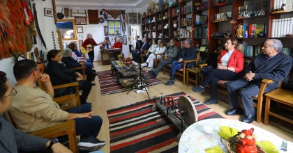 EN GÜZEL ŞİİRLER ÖĞRETMENLER İÇİN OKUNDU