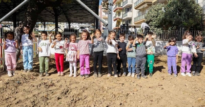 EFELER'İN ÇOCUKLARI ÜRETEREK BÜYÜYOR