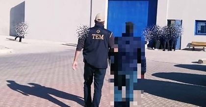 FETÖ’YE ÜYE OLMAKTAN ARANAN ŞAHSI POLİS YAKALADI