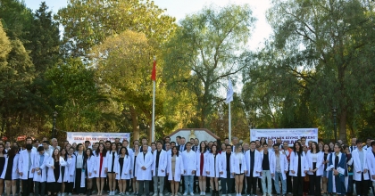 GELECEĞİN VETERİNER HEKİMLERİ BEYAZ ÖNLÜKLERİNİ GİYDİ