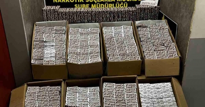 İZMİR'DE UYUŞTURUCU OPERASYONU: 2 TUTUKLAMA