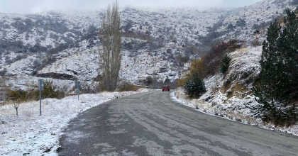 İZMİR’E MEVSİMİN İLK KARI DÜŞTÜ