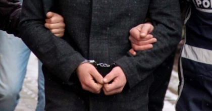 İZMİR MERKEZLİ FETÖ/PDY OPERASYONU: 8 GÖZALTI  