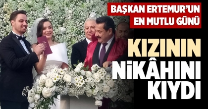 KIZININ NİKÂHINI KIYDI