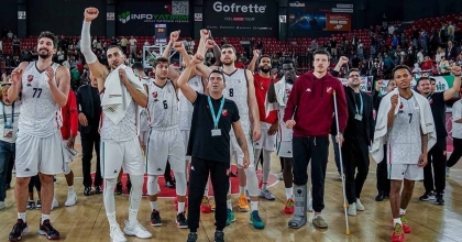 KARŞIYAKA BASKETBOL, İÇ SAHADA KAYIPSIZ İLERLİYOR