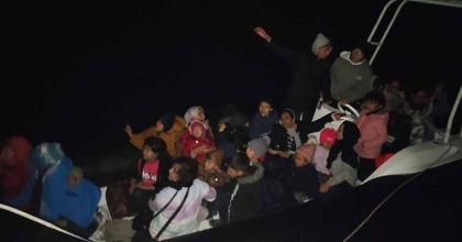 KUŞADASI’NDA 48 DÜZENSİZ GÖÇMEN KURTARILDI