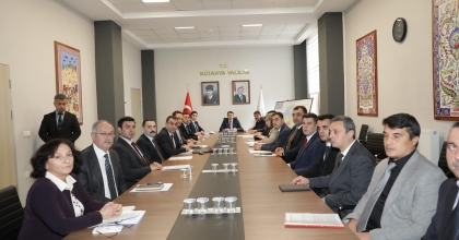 KÜTAHYA’DA İLÇELERİN VE KÖYLERİN İHTİYAÇLARI MASAYA YATIRILDI