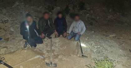 KUYUCAK’TAKİ KAÇAK KAZIYA JANDARMA BASKINI  