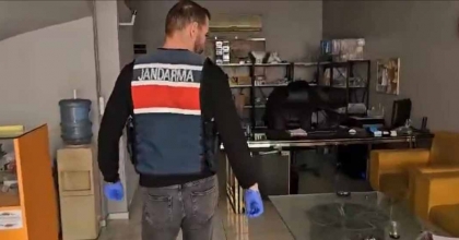 MANİSA'DA JANDARMADAN 5 MİLYON LİRALIK KAÇAKÇILIK OPERASYONU