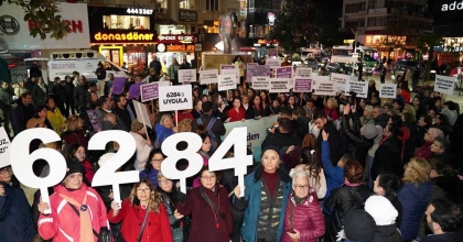 MANİSALI KADINLAR KOL KOLA GİRİP GECE YÜRÜYÜŞÜ YAPTI