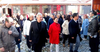MANSUR YAVAŞ, MENTEŞE’DE ESNAFLARLA BULUŞTU