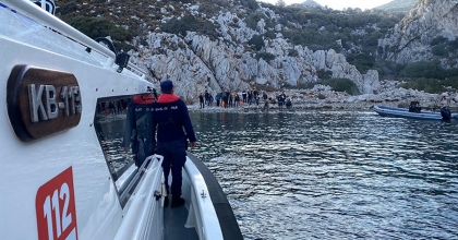 MARMARİS'TE 20 DÜZENSİZ GÖÇMEN YAKALANDI  