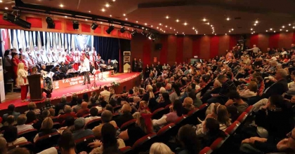 NAZİLLİLİ SANATSEVERLER CUMHURİYET KONSERİ İLE COŞTU