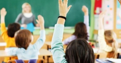 ÖĞRETMENLER İÇİN KONSER VE DEFİLE