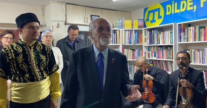 OĞUZHAN KAVAKLI’DAN 3.  KÜTÜPHANE