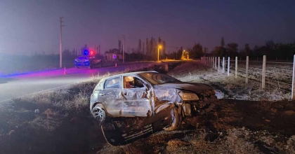 OTOMOBİLLERİN HURDAYA DÖNDÜĞÜ KAZADA 4 KİŞİ YARALANDI