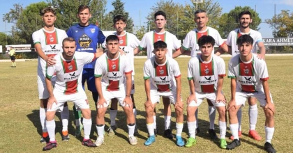 ŞEMİKLERSPOR İLK YARIYI LİDER TAMAMLADI