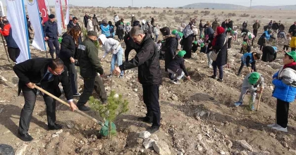 KÜTAHYA'DA 110 MİLYON 757 BİN 317 FİDAN TOPRAKLA BULUŞTURULDU