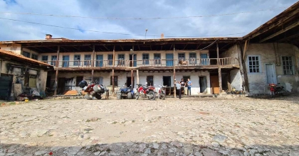 TARİHİ EMET HANI'NDA RESTORASYON ÇALIŞMALARI YENİ YILDA