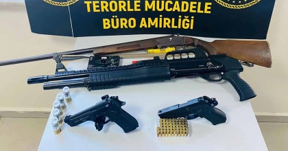 TURGUTLU'DA, TERÖR OPERASYONU 8 GÖZALTI  