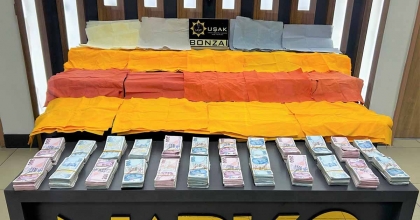 UŞAK'TA 6 UYUŞTURUCU SATICISI TUTUKLANDI
